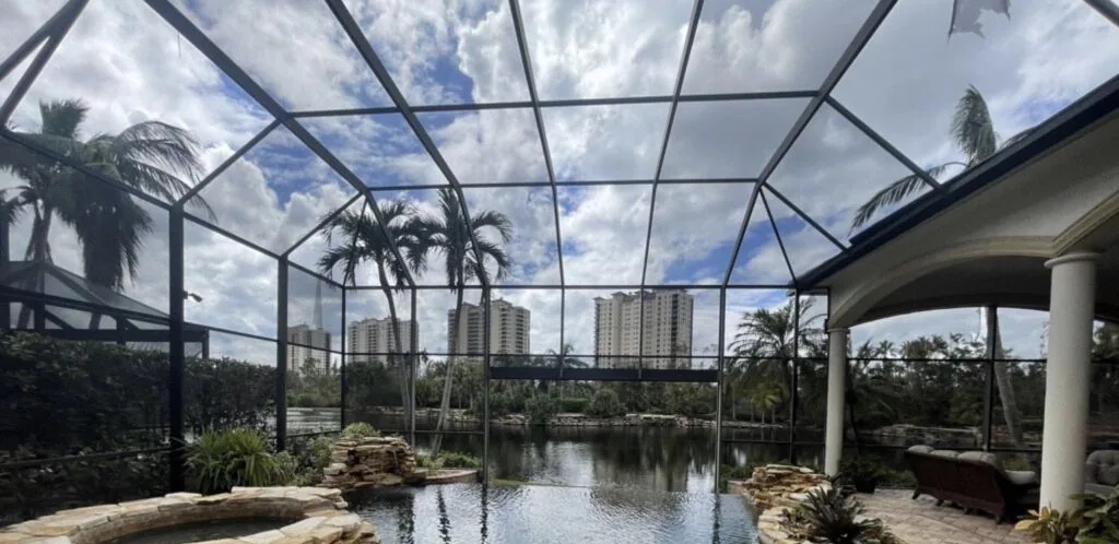 Benefits of a Pool Enclosure for Florida Homeowners