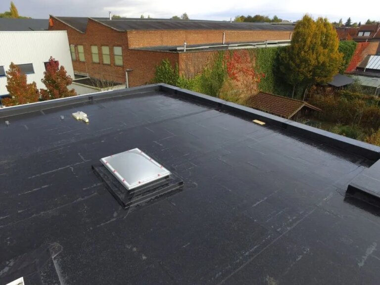 Flat roofing for buisness near me