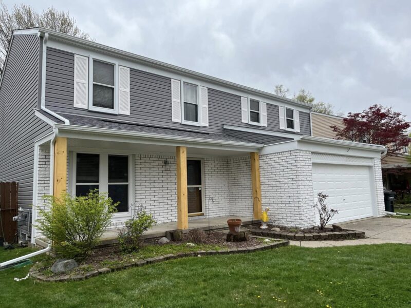 3G Home Exteriors siding crew working on a home exterior in Hazel Park Michigan