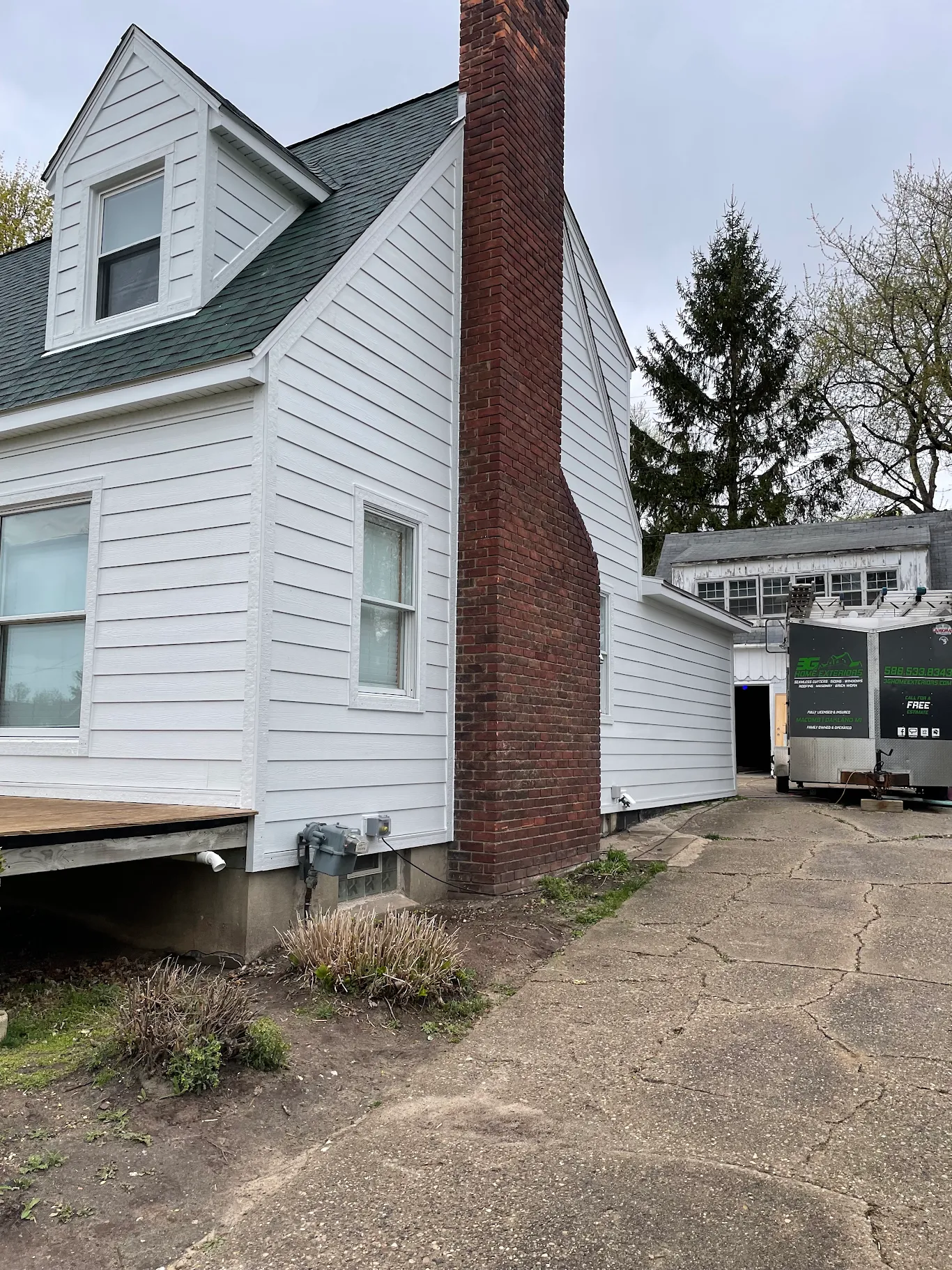 Siding replacement with exterior insulation on a Metro Detroit home
